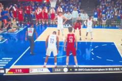 跳舞+勾手？？？球迷晒出NBA2K26逆天罚球动作……