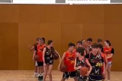 乔丹还是赢了老詹！NBA超巨2选1，看看孩子们都怎么选