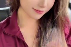 眼神带电国安女门将好像在对我放电，这颜值算国内女足巅峰了